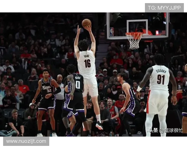 杨瀚森热身三分手感火热全场仅失一球期待他今日首个三分命中